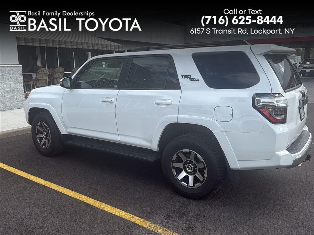 2024 Toyota 4Runner TRD Off-Road Premium — photo 1 of 6