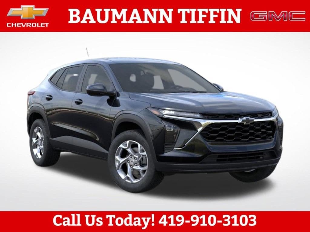 2026 Chevrolet Trax LS — photo 1 of 31