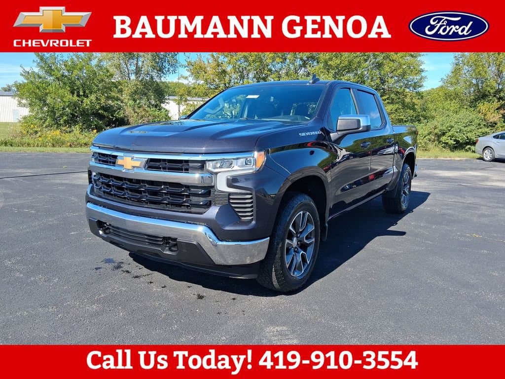 2024 Chevrolet Silverado 1500 LT — photo 1 of 31