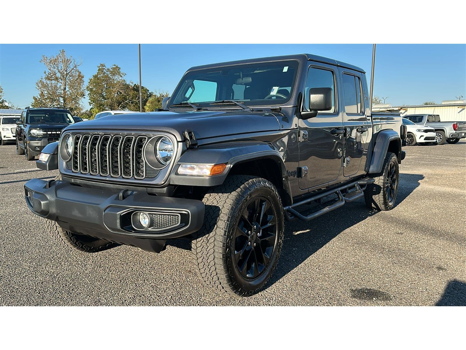 2025 Jeep Gladiator Nighthawk — photo 1 of 25