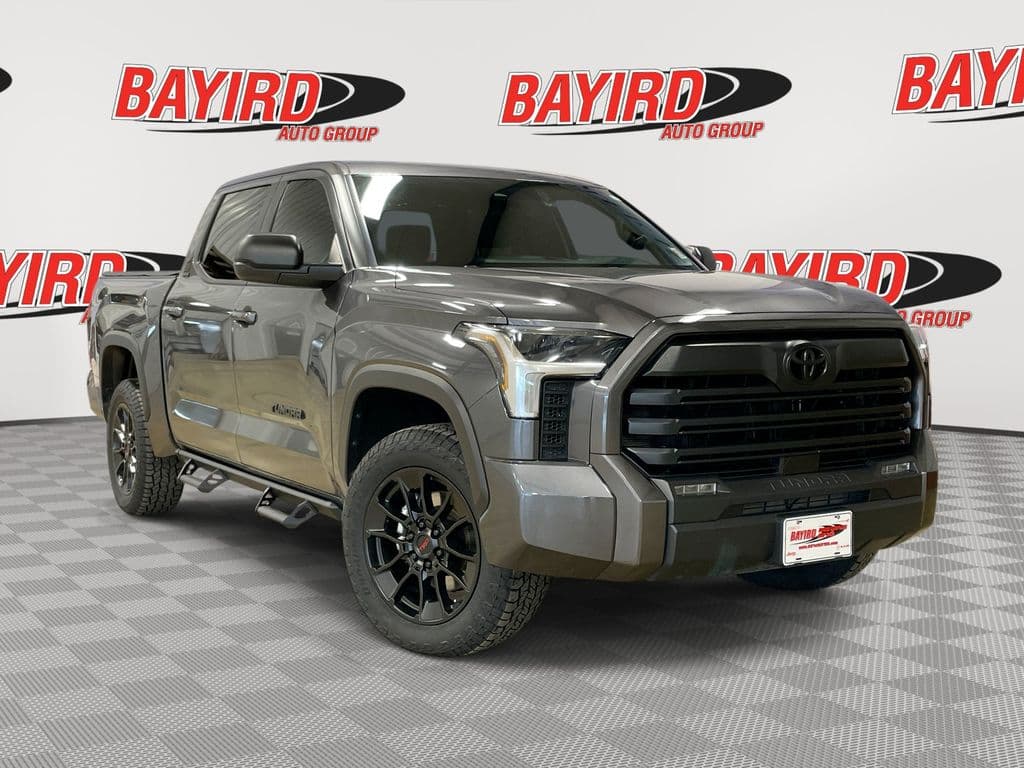 2025 Toyota Tundra SR5 — photo 1 of 34