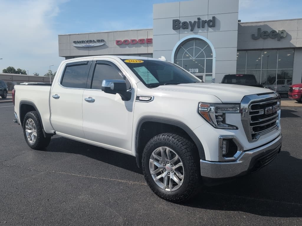 2019 GMC Sierra SLT — photo 1 of 29