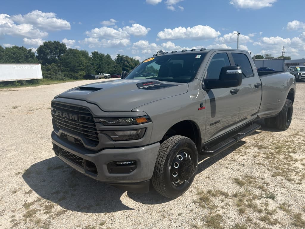 2027 RAM 3500 Big Horn — photo 1 of 20