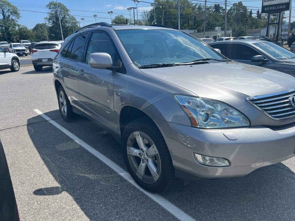 2005 Lexus RX 330 Base — photo 1 of 11