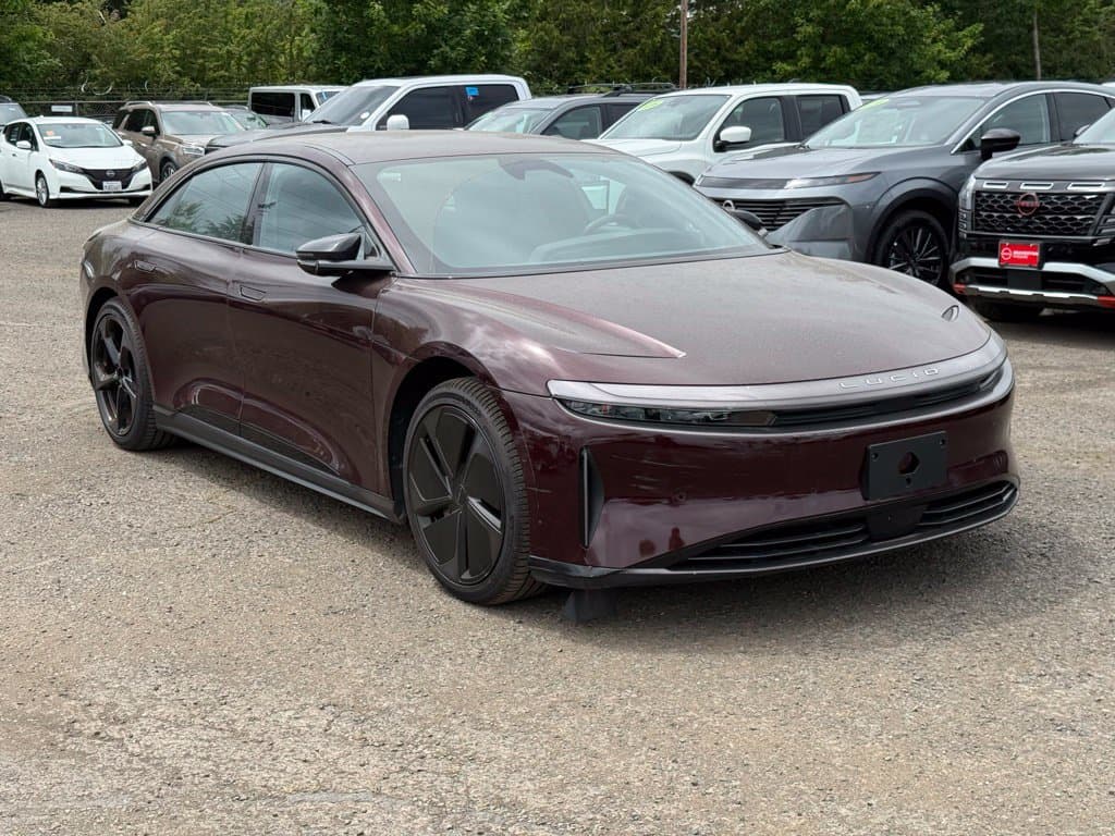 2024 Lucid Air Touring — photo 1 of 7