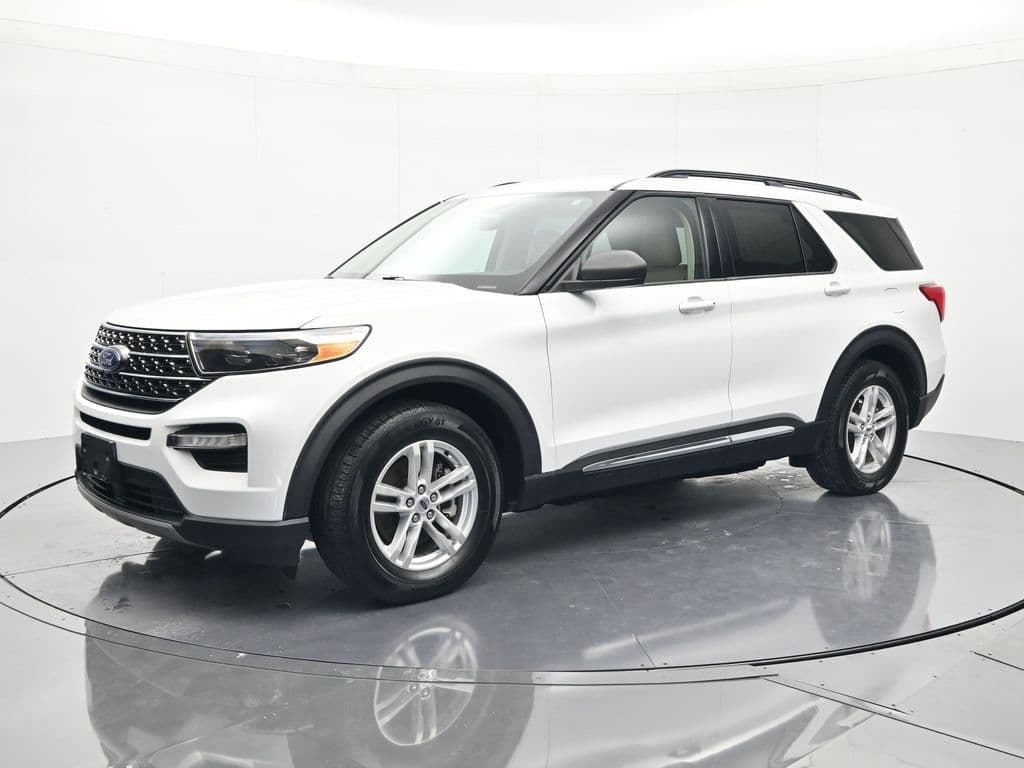 2020 Ford Explorer XLT — photo 1 of 49
