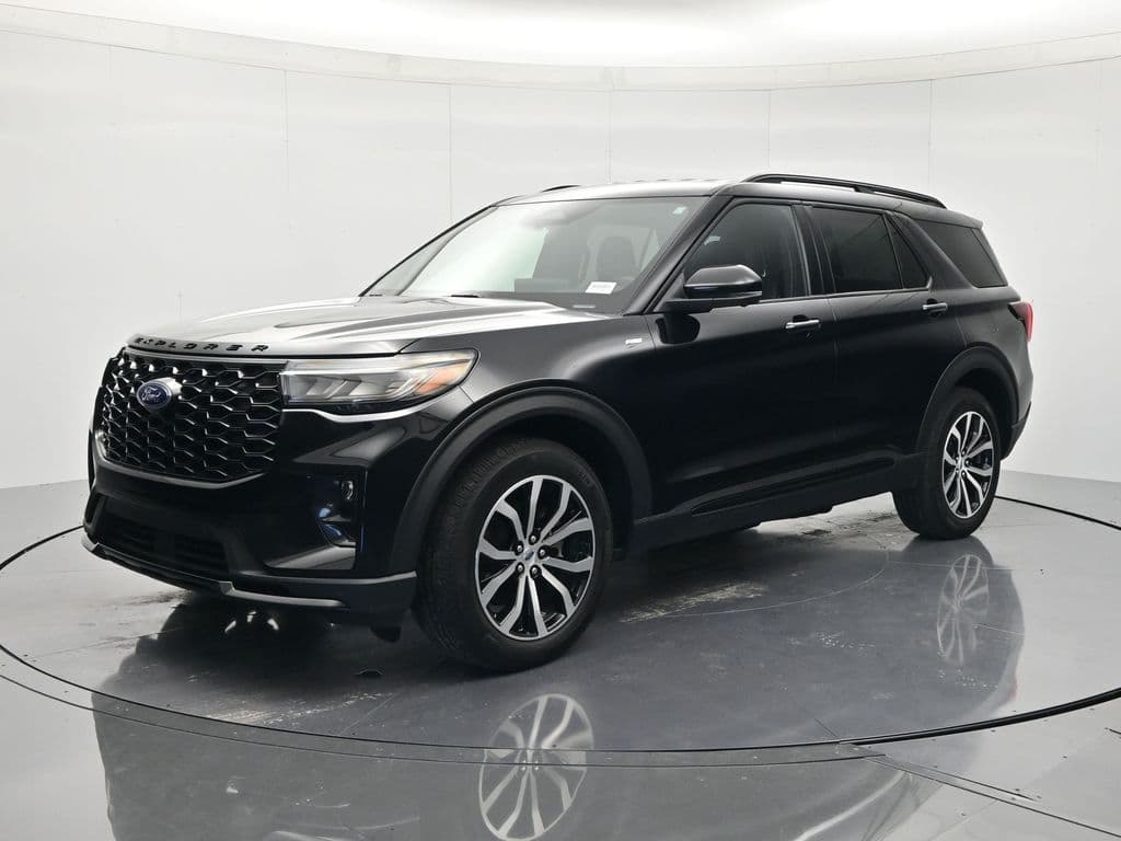 2025 Ford Explorer ST-Line — photo 1 of 50