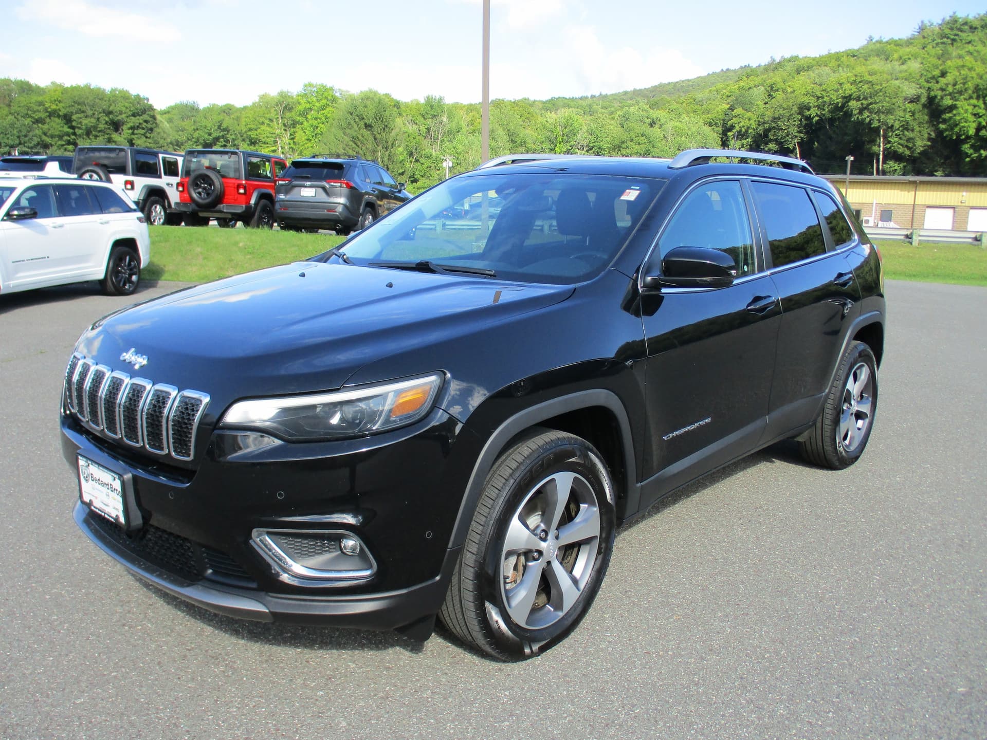 2021 Jeep Cherokee Limited — photo 1 of 18