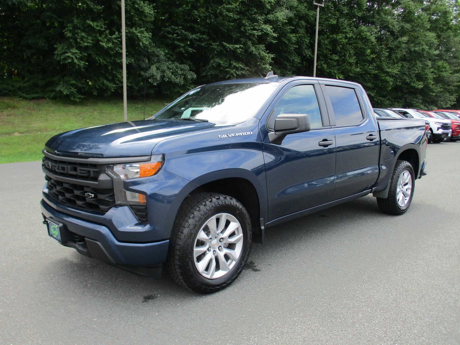 2022 Chevrolet Silverado 1500 Custom — photo 1 of 16