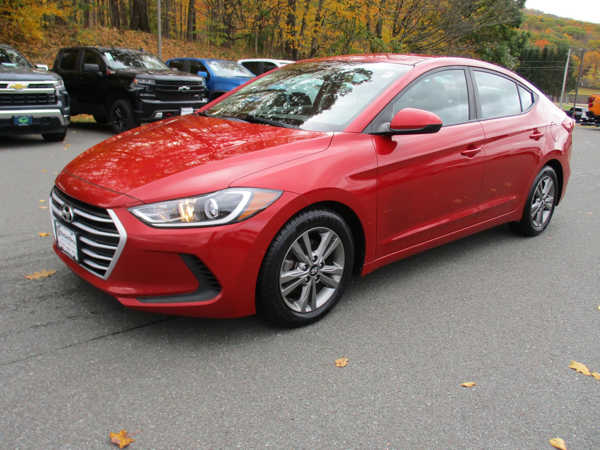 2018 Hyundai Elantra SEL — photo 1 of 16
