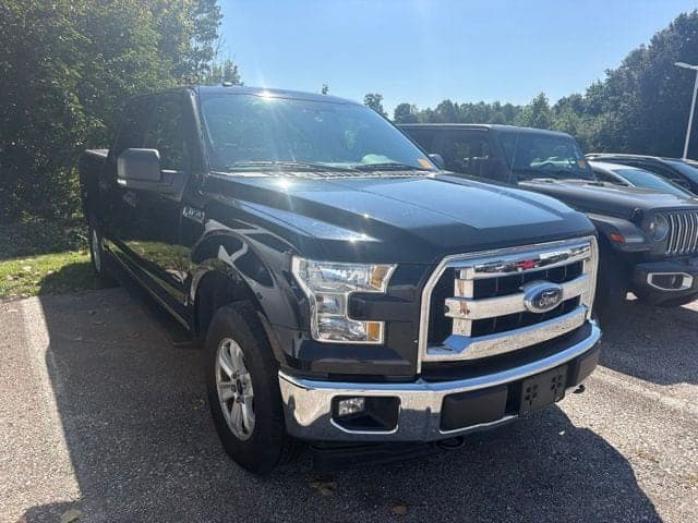 2017 Ford F-150 XLT — photo 1 of 11