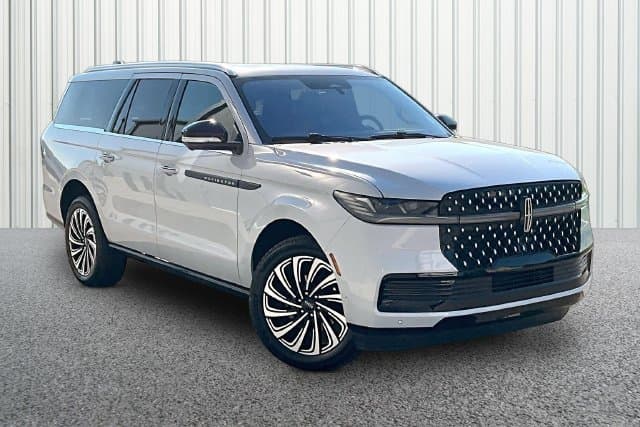 2025 Lincoln Navigator L Black Label — photo 1 of 33