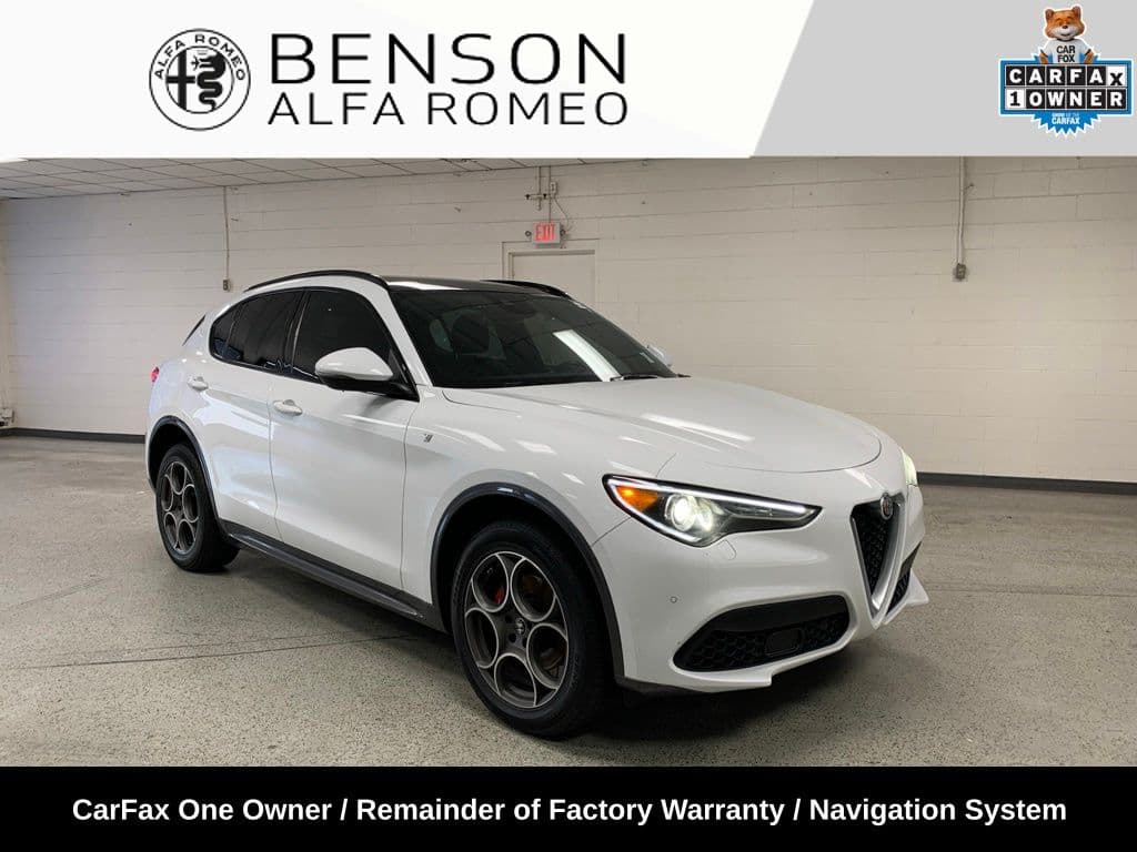 2023 Alfa Romeo Stelvio Ti — photo 1 of 9