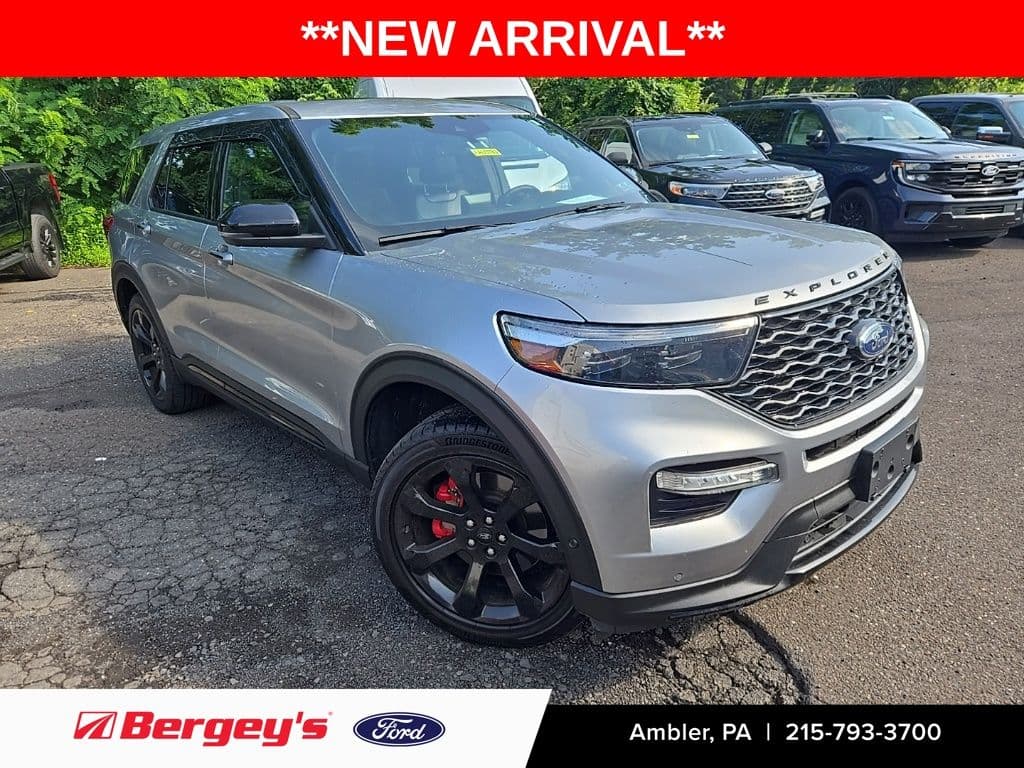 2022 Ford Explorer ST — photo 1 of 14