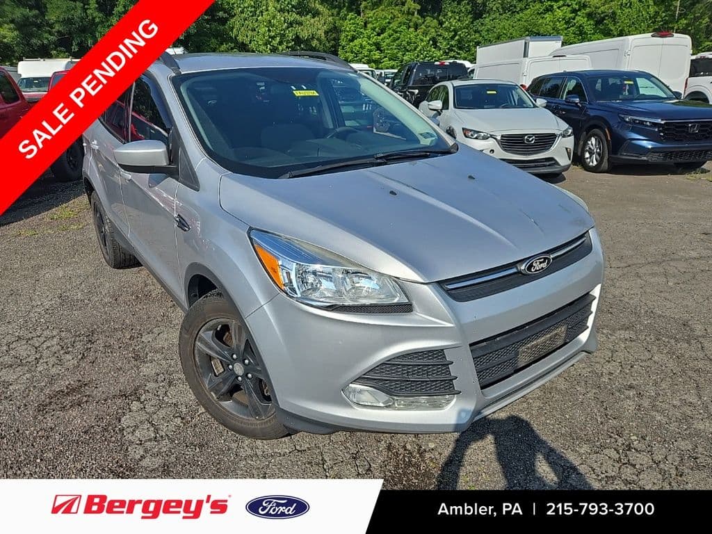 2016 Ford Escape SE — photo 1 of 15