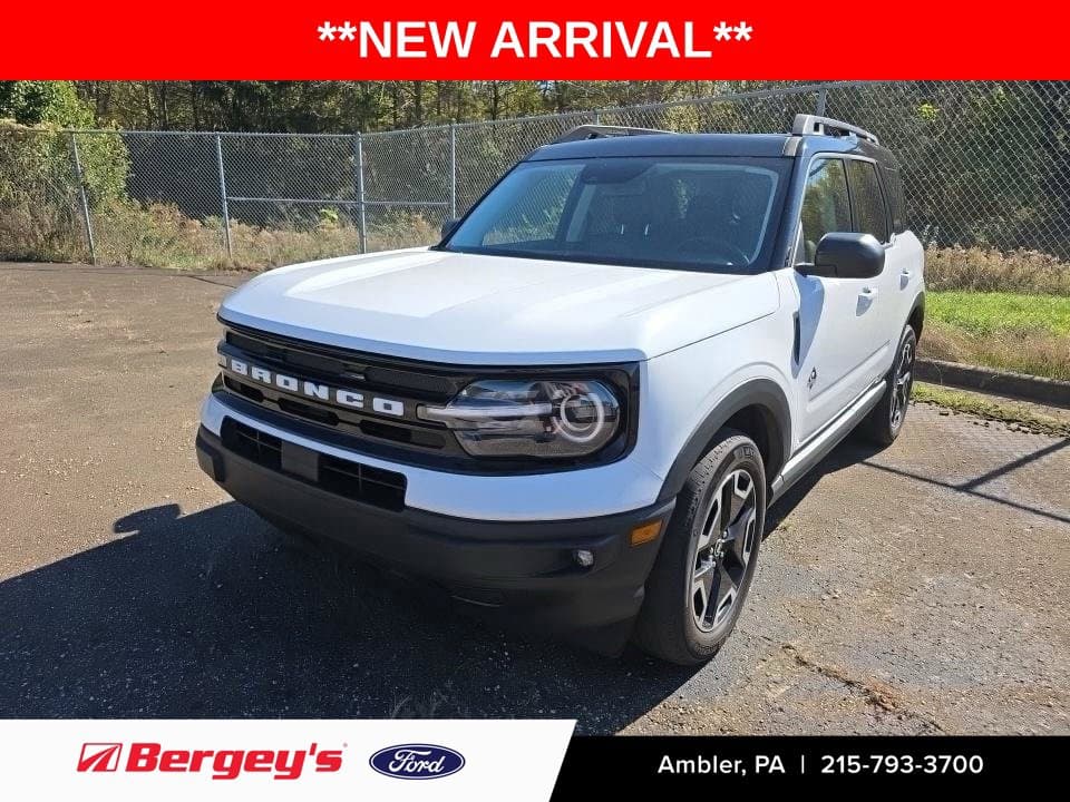 2024 Ford Bronco Sport Outer Banks — photo 1 of 14