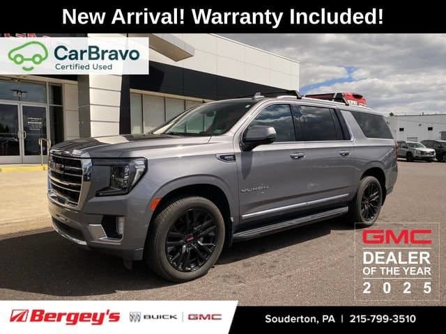 2021 GMC Yukon XL SLT — photo 1 of 17
