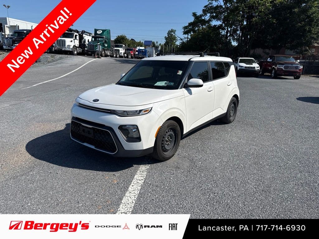 2020 Kia Soul LX — photo 1 of 15