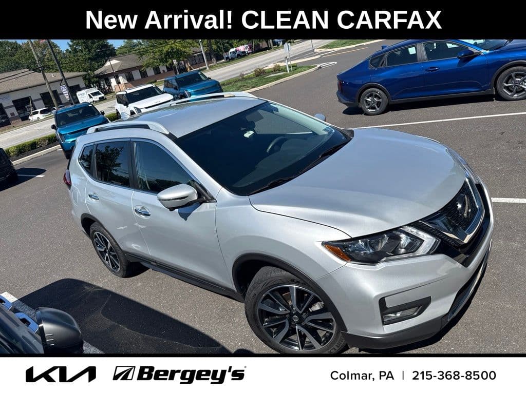 2020 Nissan Rogue SL — photo 1 of 16