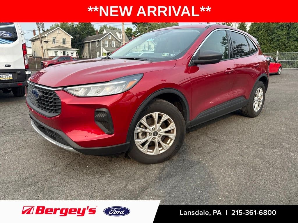 2023 Ford Escape Active — photo 1 of 15
