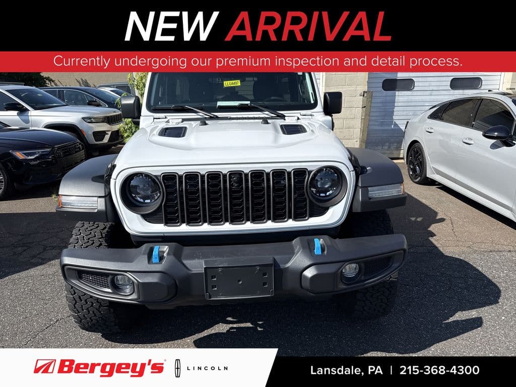 2024 Jeep Wrangler Unlimited 4xe 2.0L 4WD Rubicon Hardtop w/ Technology & Convenience Pkg — photo 1 of 16