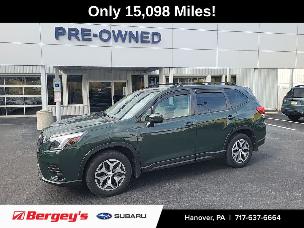 2023 Subaru Forester Premium — photo 1 of 16