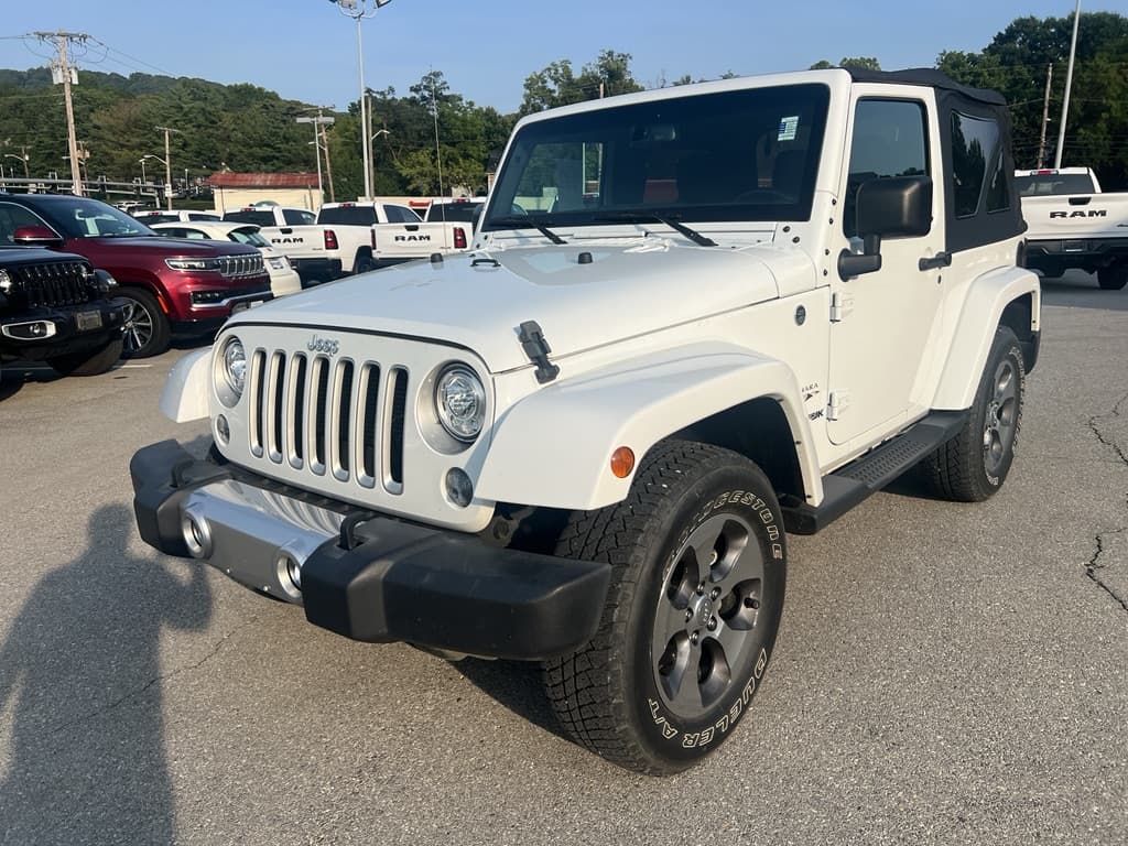 2018 Jeep Wrangler Sahara — photo 1 of 7