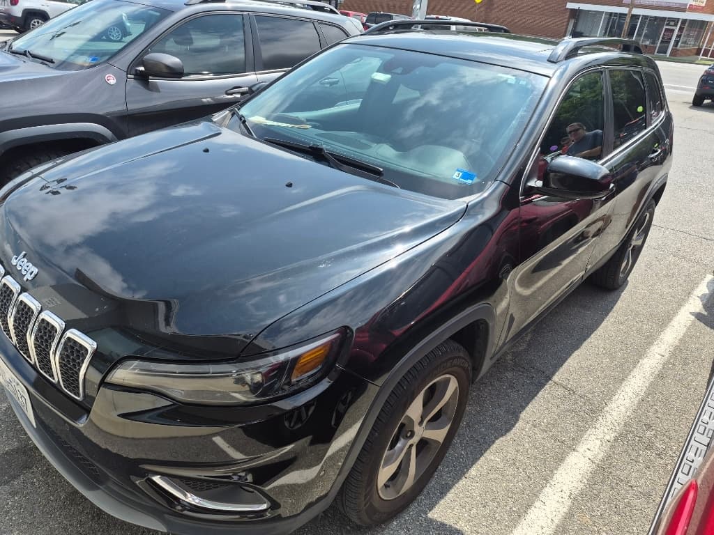 2022 Jeep Cherokee Limited — photo 1 of 5
