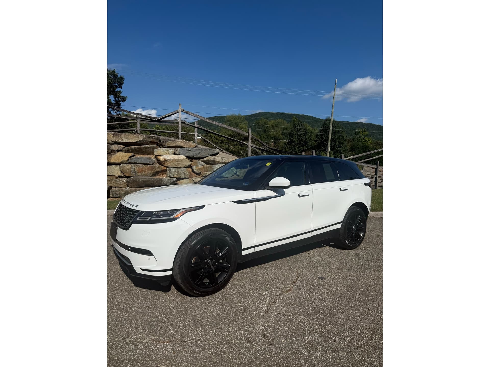 2020 Land Rover Range Rover Velar S — photo 1 of 13