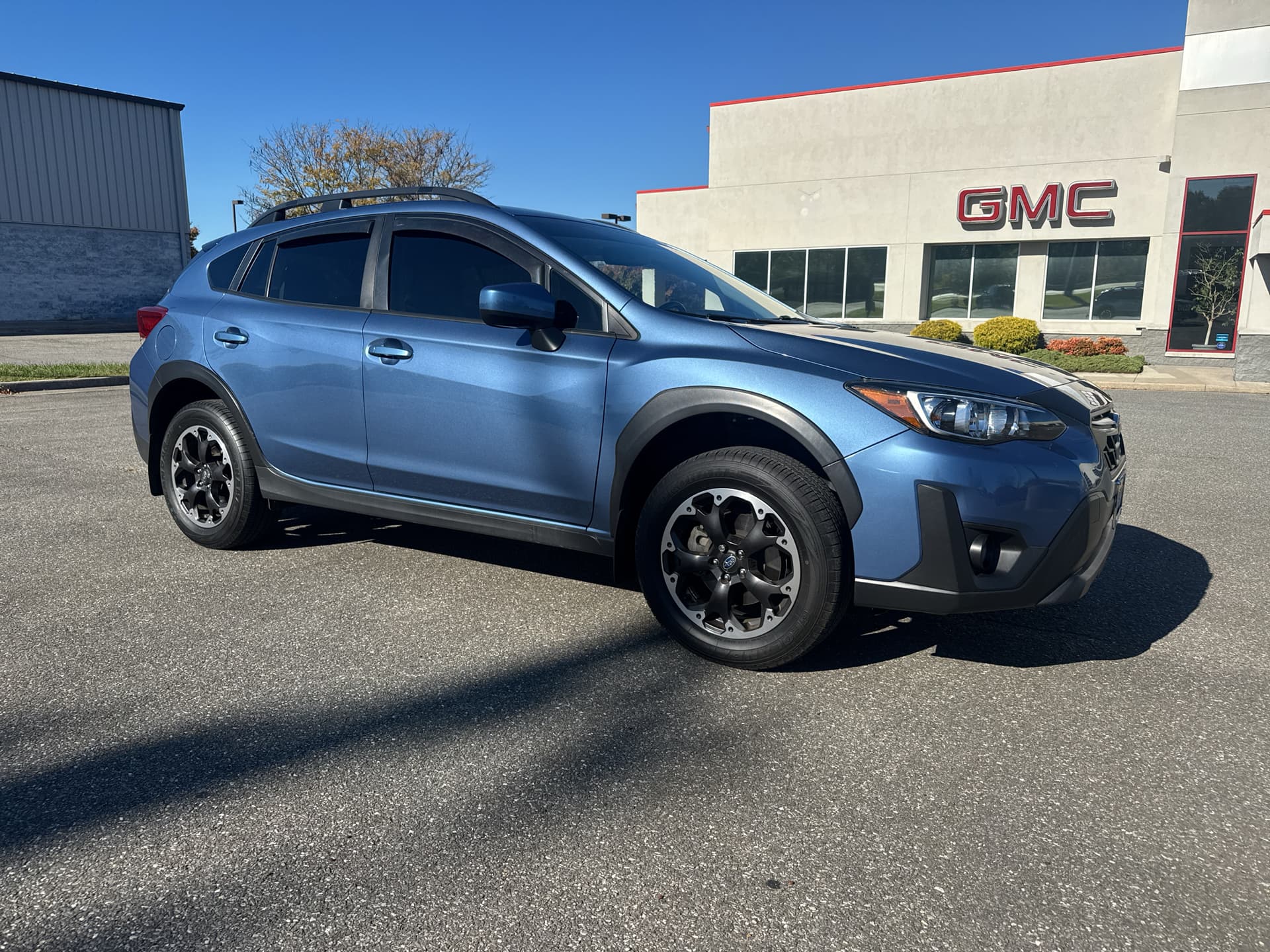 2023 Subaru Crosstrek Premium — photo 1 of 11