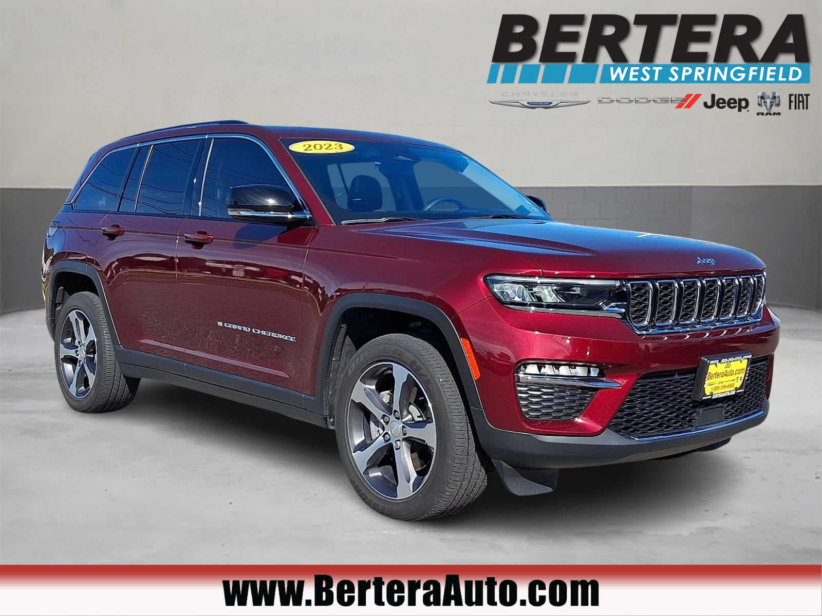 2023 Jeep Grand Cherokee 4xe Base — photo 1 of 34