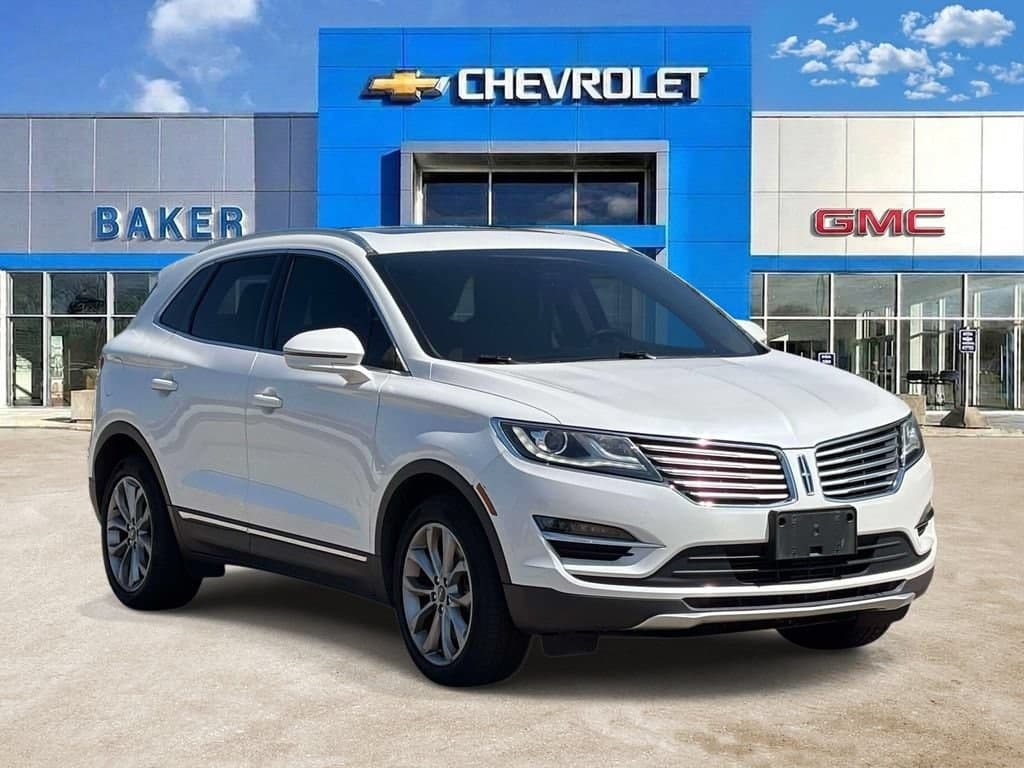 2017 Lincoln MKC Select — photo 1 of 35