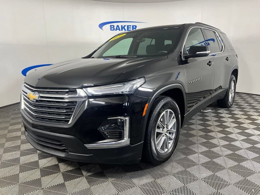 2022 Chevrolet Traverse LT Cloth — photo 1 of 35
