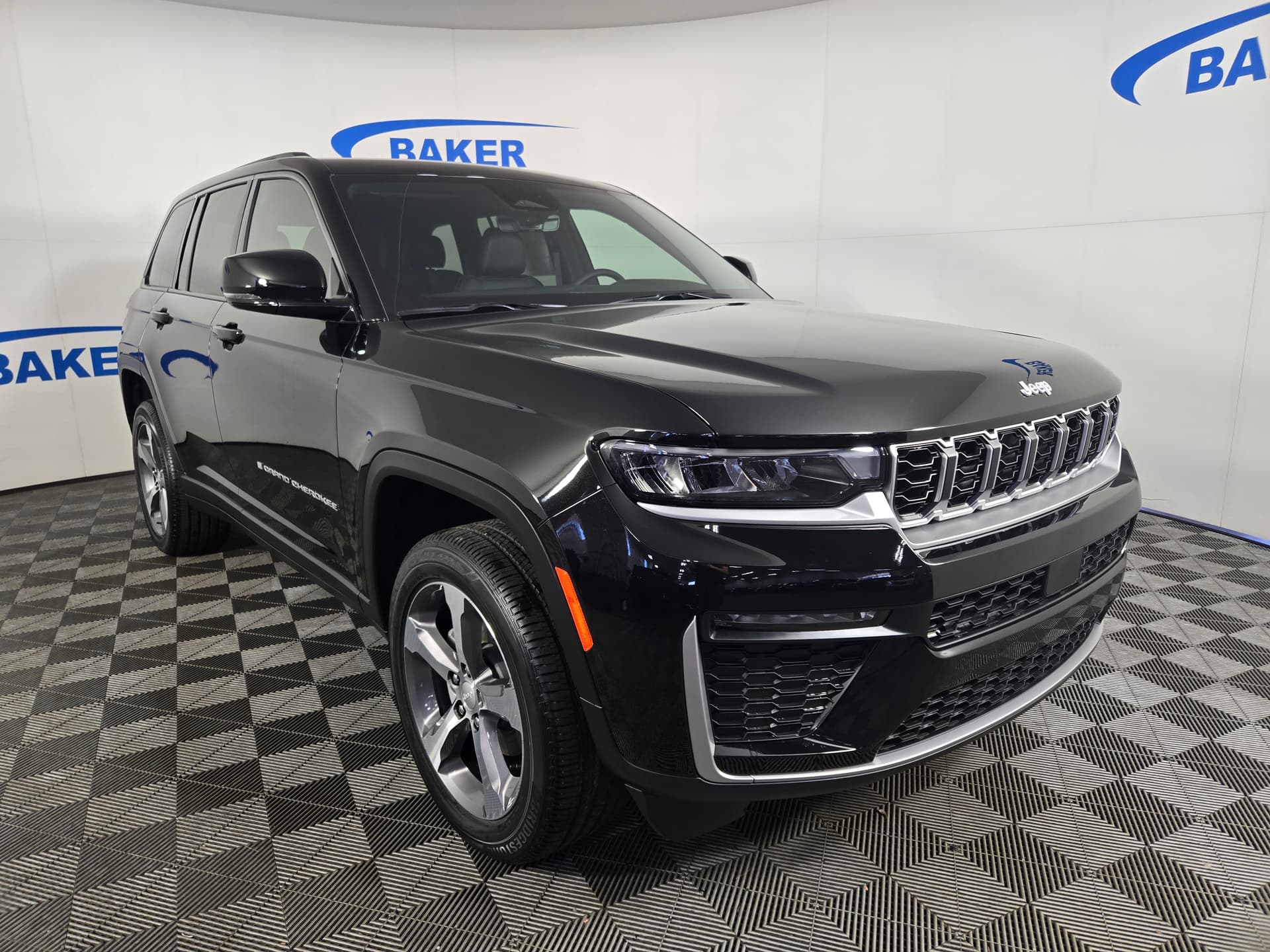 2026 Jeep Grand Cherokee Limited — photo 1 of 45