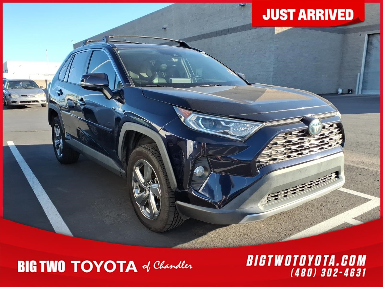 2019 Toyota RAV4 Hybrid Limited — photo 1 of 4