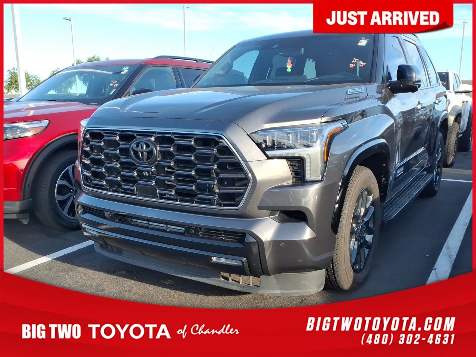 2024 Toyota Sequoia Platinum — photo 1 of 4