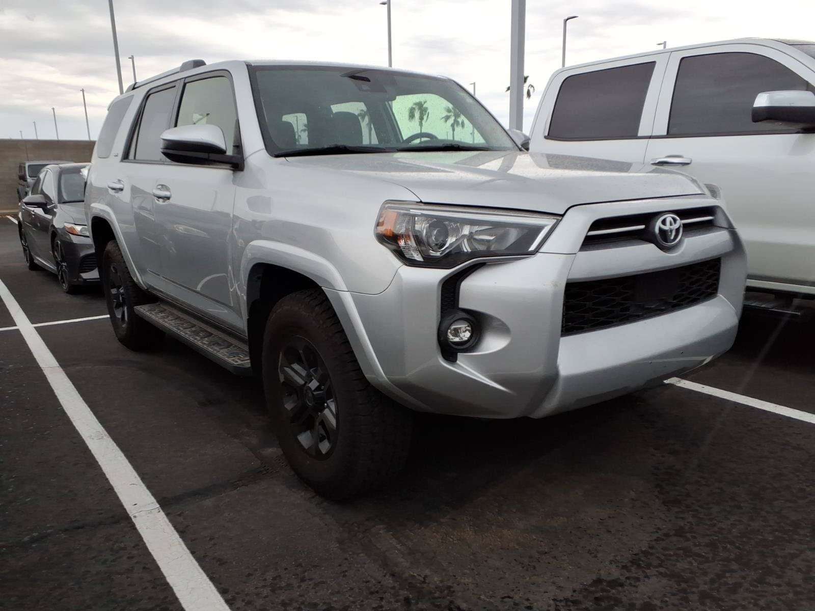 2023 Toyota 4Runner SR5 — photo 1 of 4