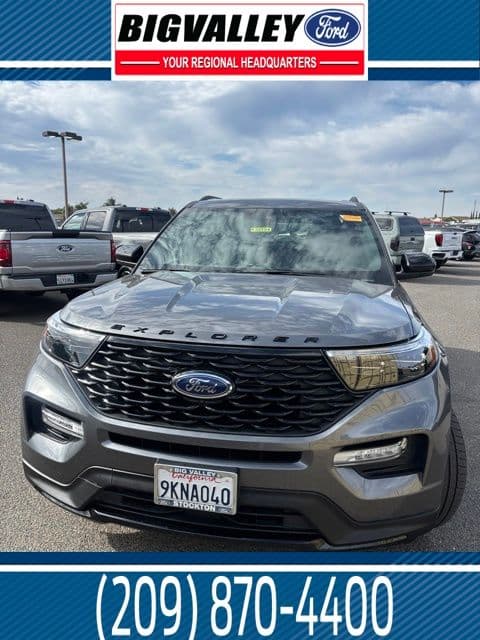 2023 Ford Explorer ST-Line — photo 1 of 9
