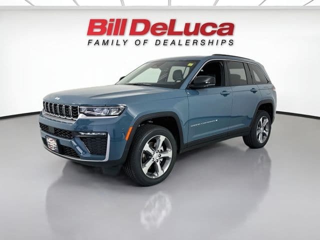 2026 Jeep Grand Cherokee LIMITED 4X4 — photo 1 of 43