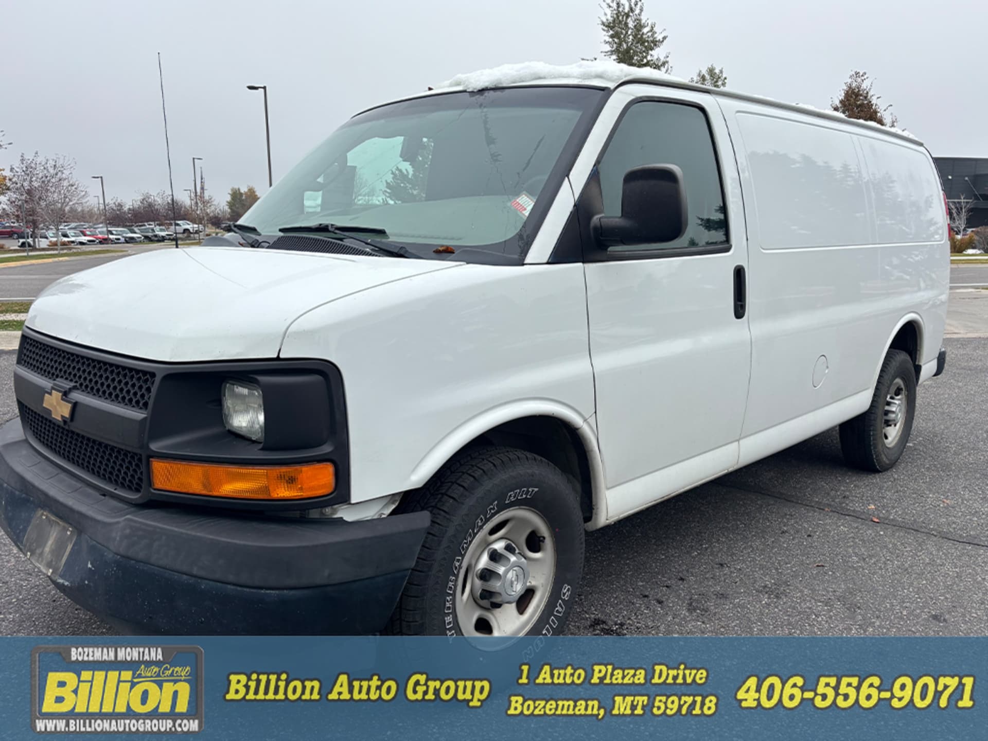 2017 Chevrolet Express Cargo Van Base — photo 1 of 2