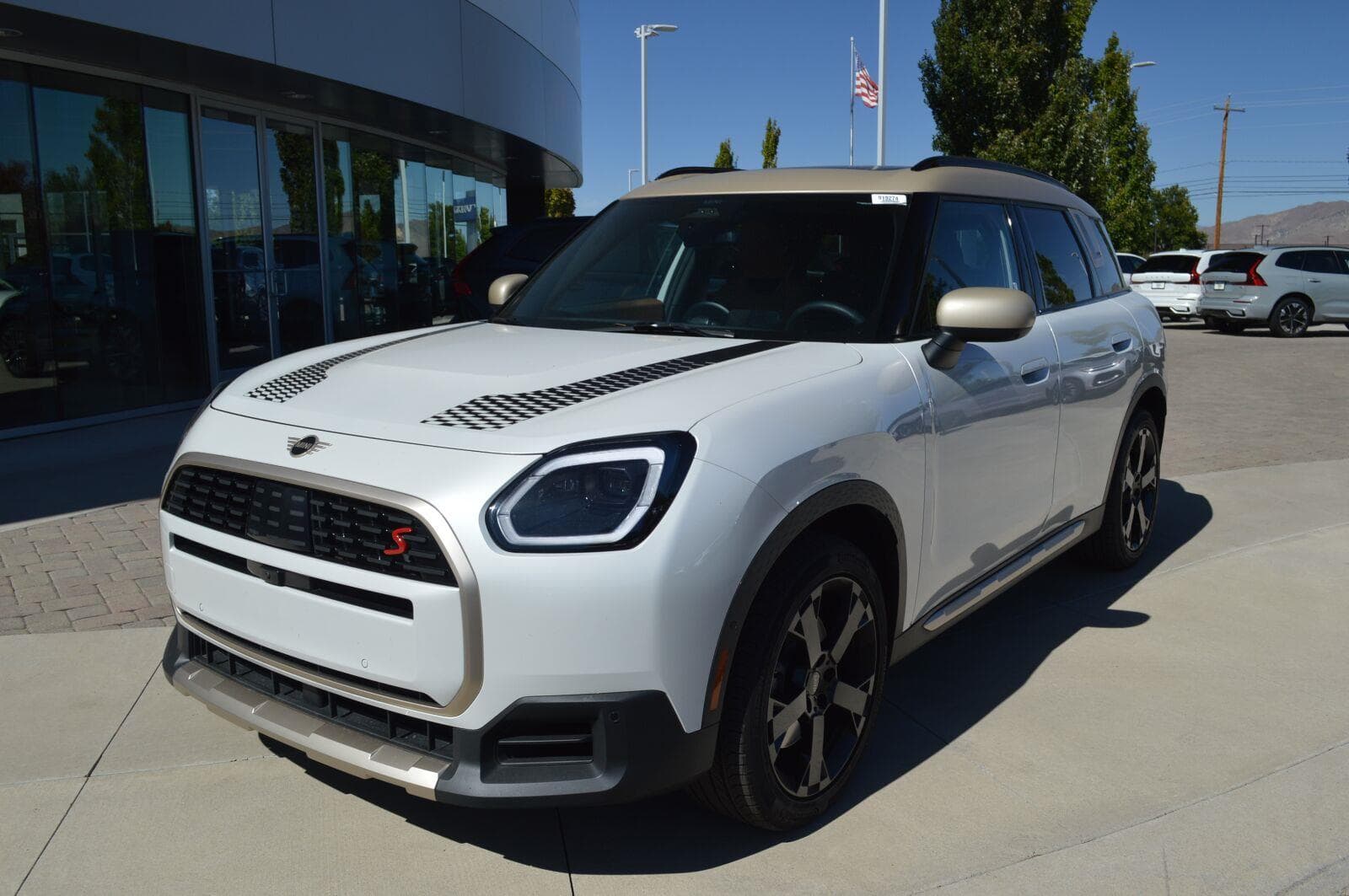 2026 Mini Countryman S — photo 1 of 12
