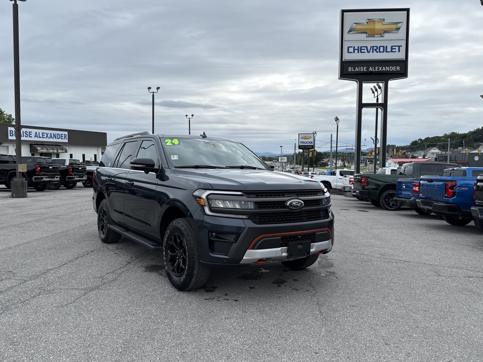 2024 Ford Expedition Timberline — photo 1 of 30
