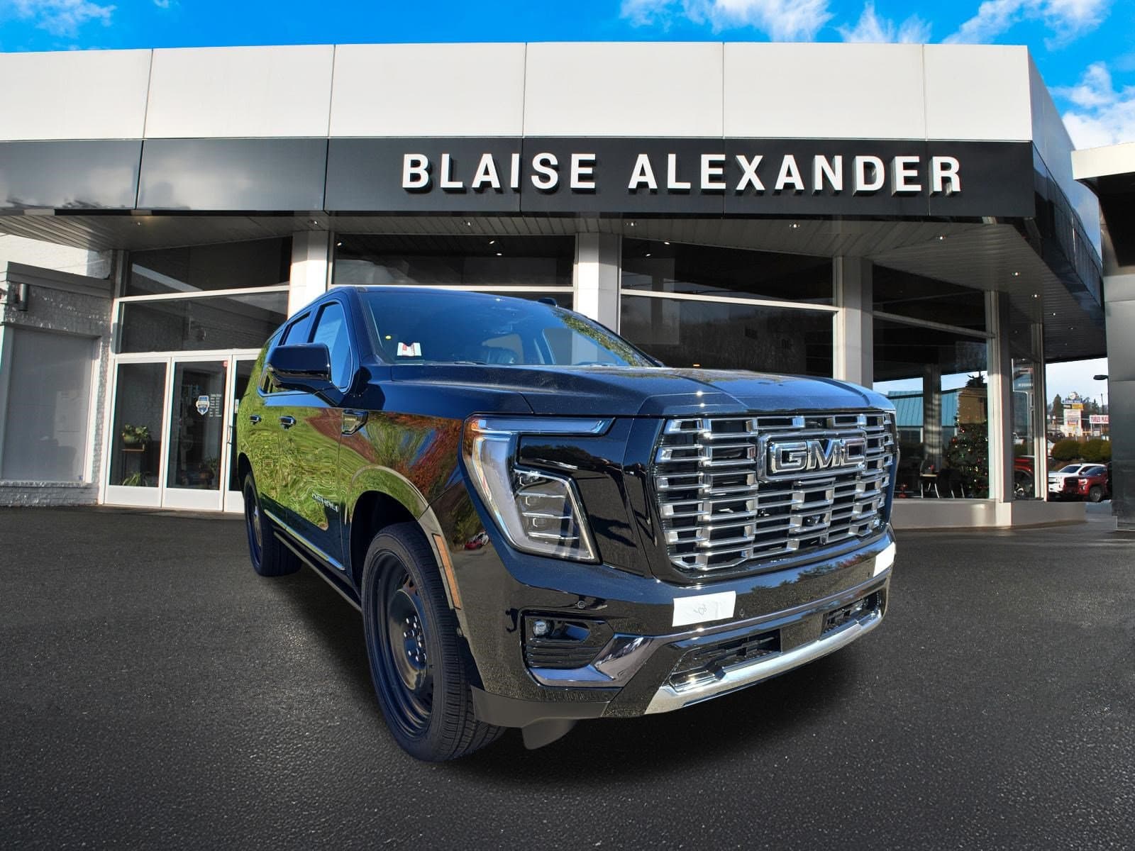 2027 GMC Yukon Denali Ultimate — photo 1 of 42