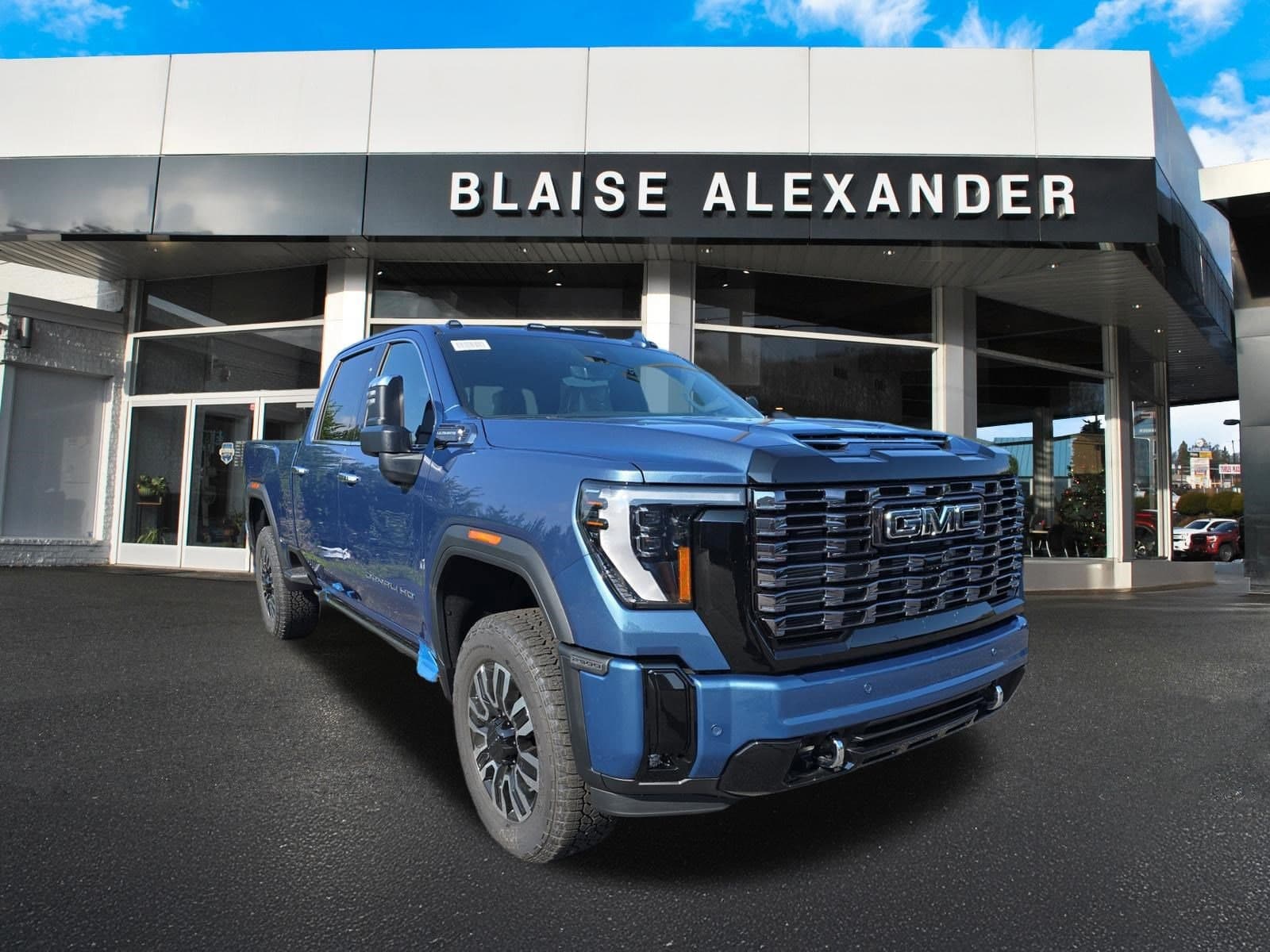 2026 GMC Sierra 2500 HD Denali Ultimate — photo 1 of 44