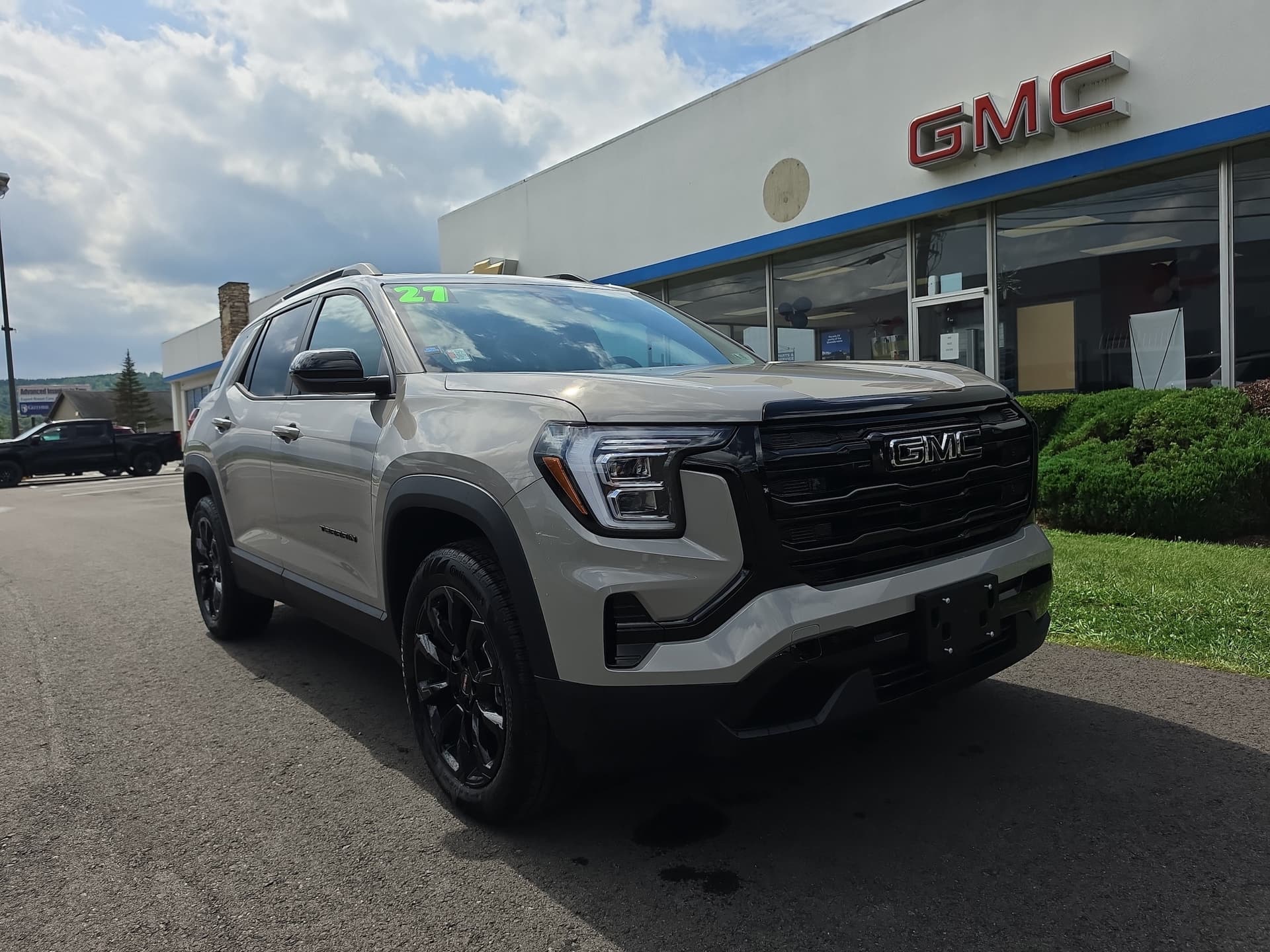 2027 GMC Terrain AWD Elevation — photo 1 of 34