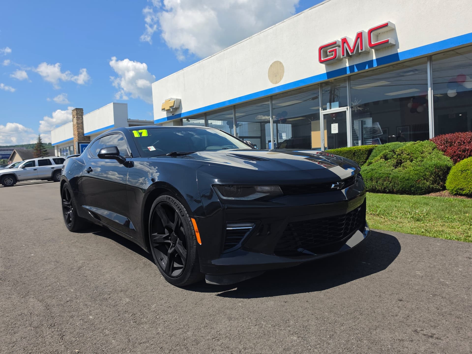 2017 Chevrolet Camaro 2SS — photo 1 of 32