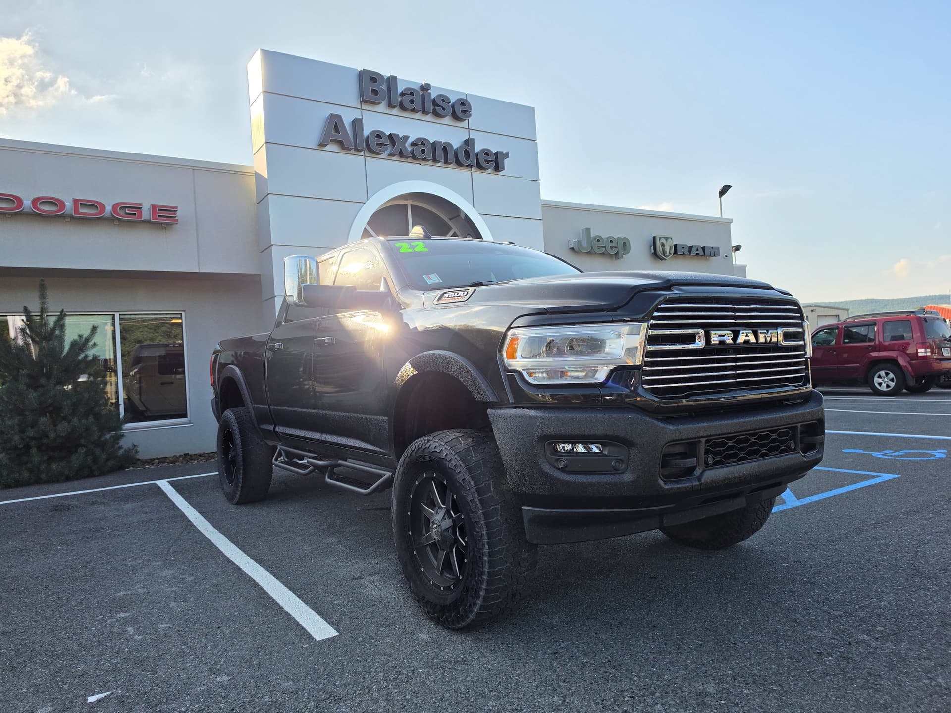 2022 RAM 3500 Laramie — photo 1 of 38