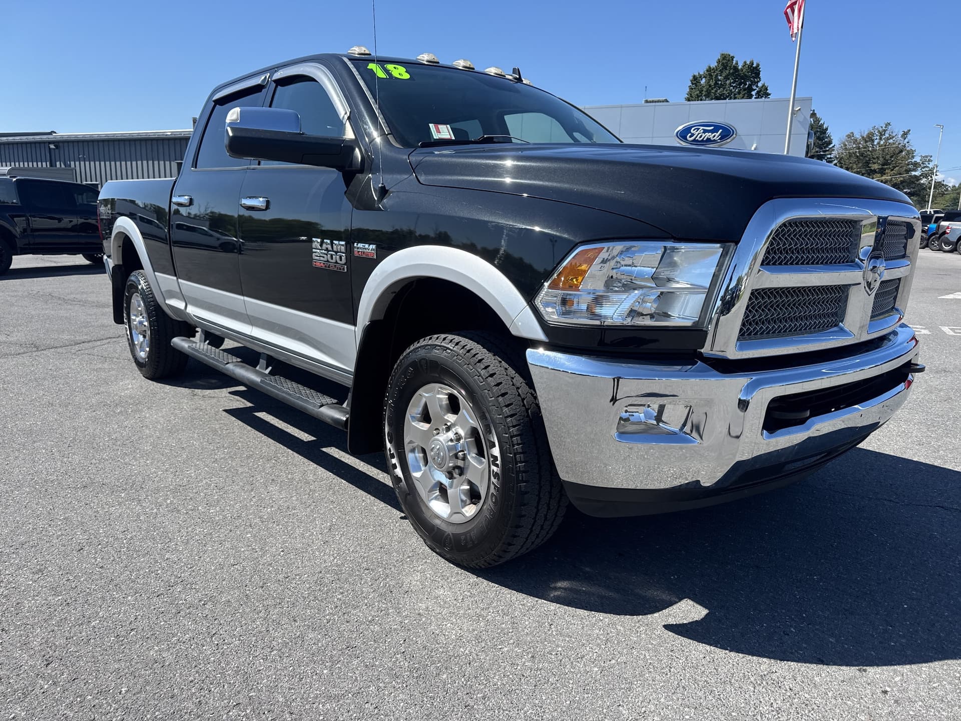 2018 RAM 2500 Big Horn — photo 1 of 33