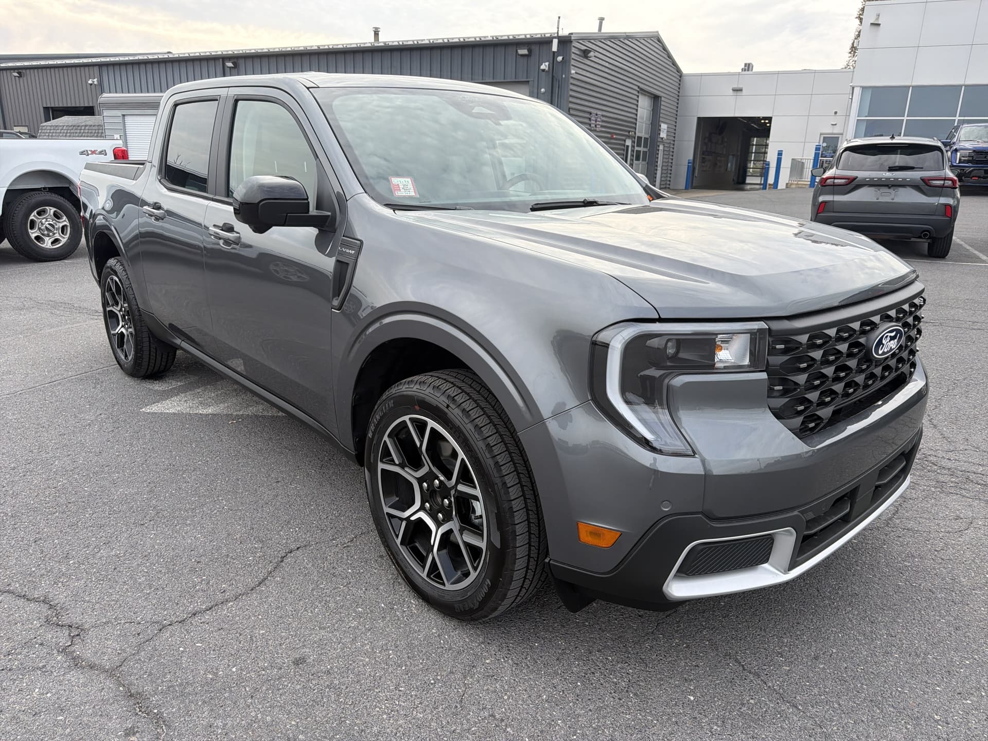 2026 Ford Maverick LARIAT — photo 1 of 31