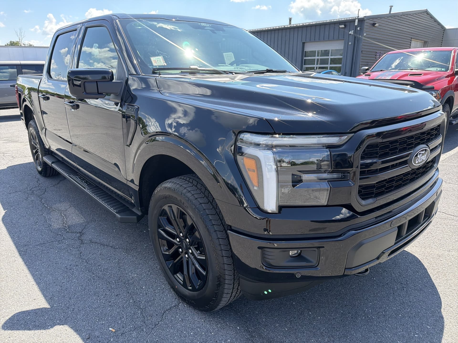 2026 Ford F-150 LARIAT — photo 1 of 31